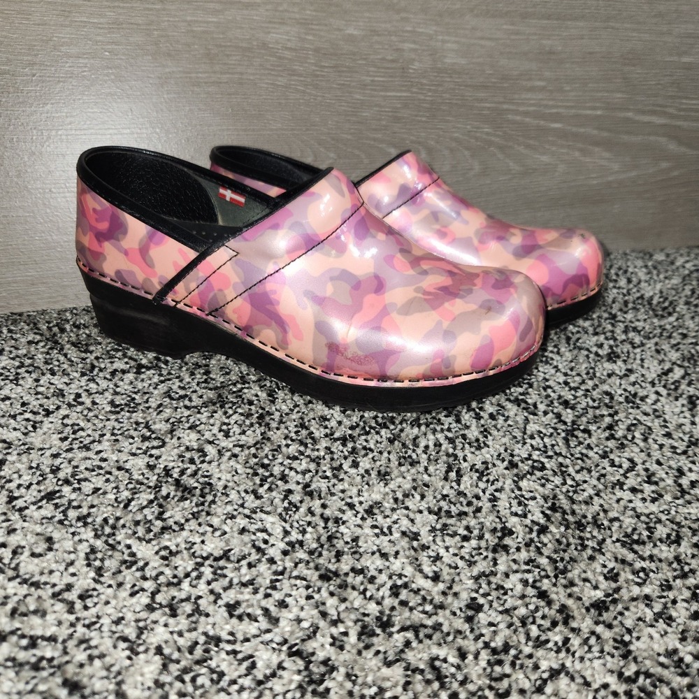 Sanita Pink Purple Camouflage Clogs Shoes Womens Size 39 Comfort Nursing Cushion
